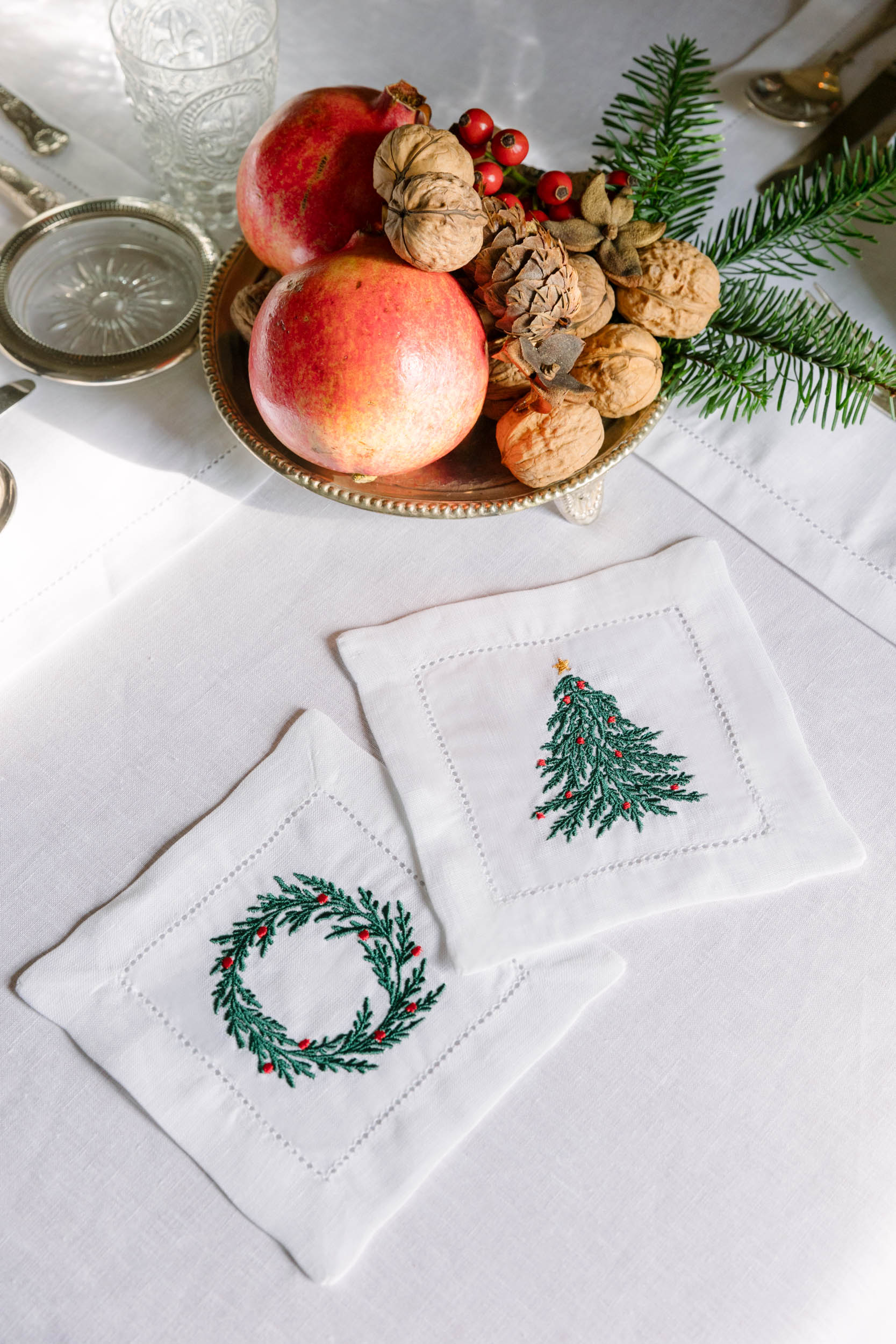 Mafra table linen with Christmas embroidery