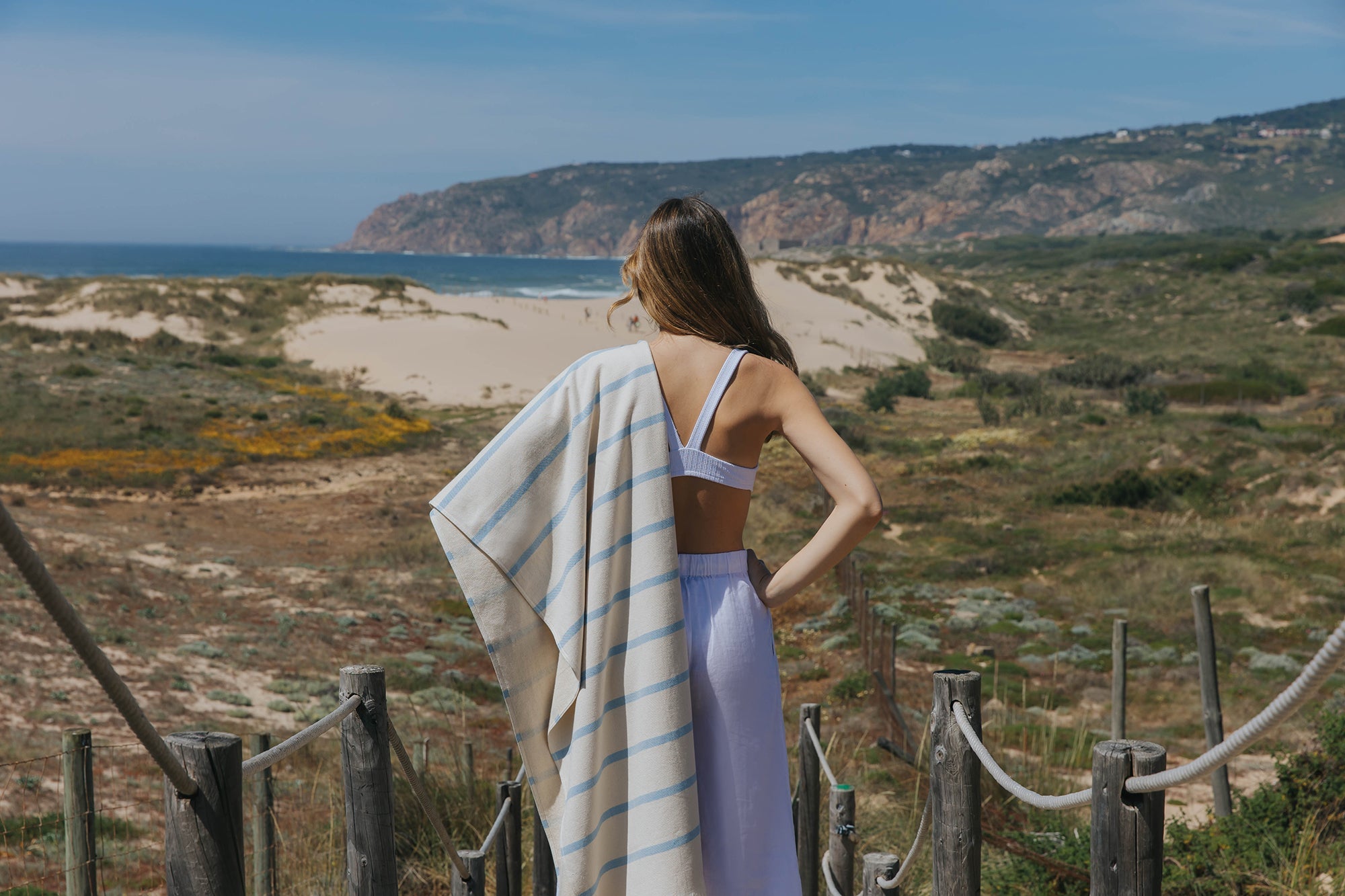 Blue sky horizontal stripes beach towel - Torres Novas