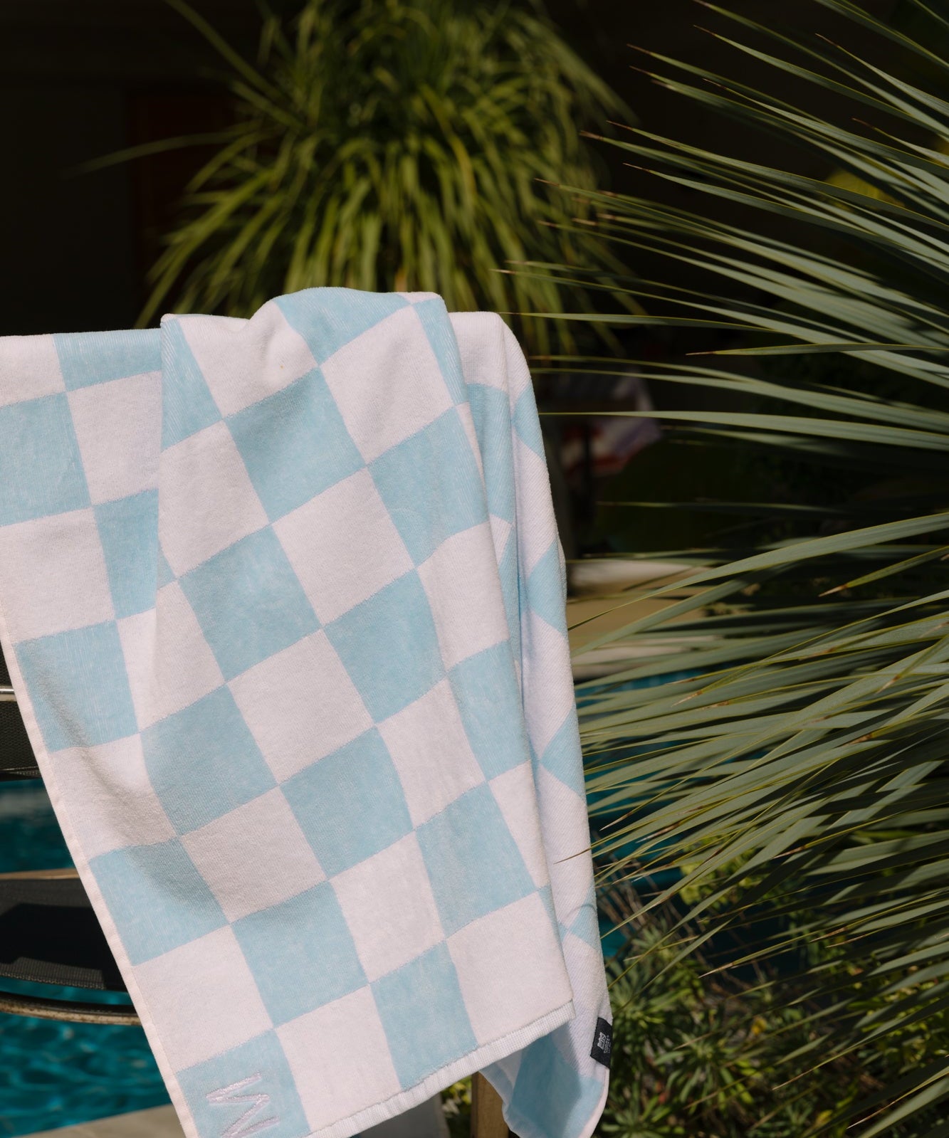 torres-novas-gibalta-beach-towels-checkers-product-embroidery-blue-1_8015a396-8d49-48f7-8bc7-06daaa3a0d66.jpg